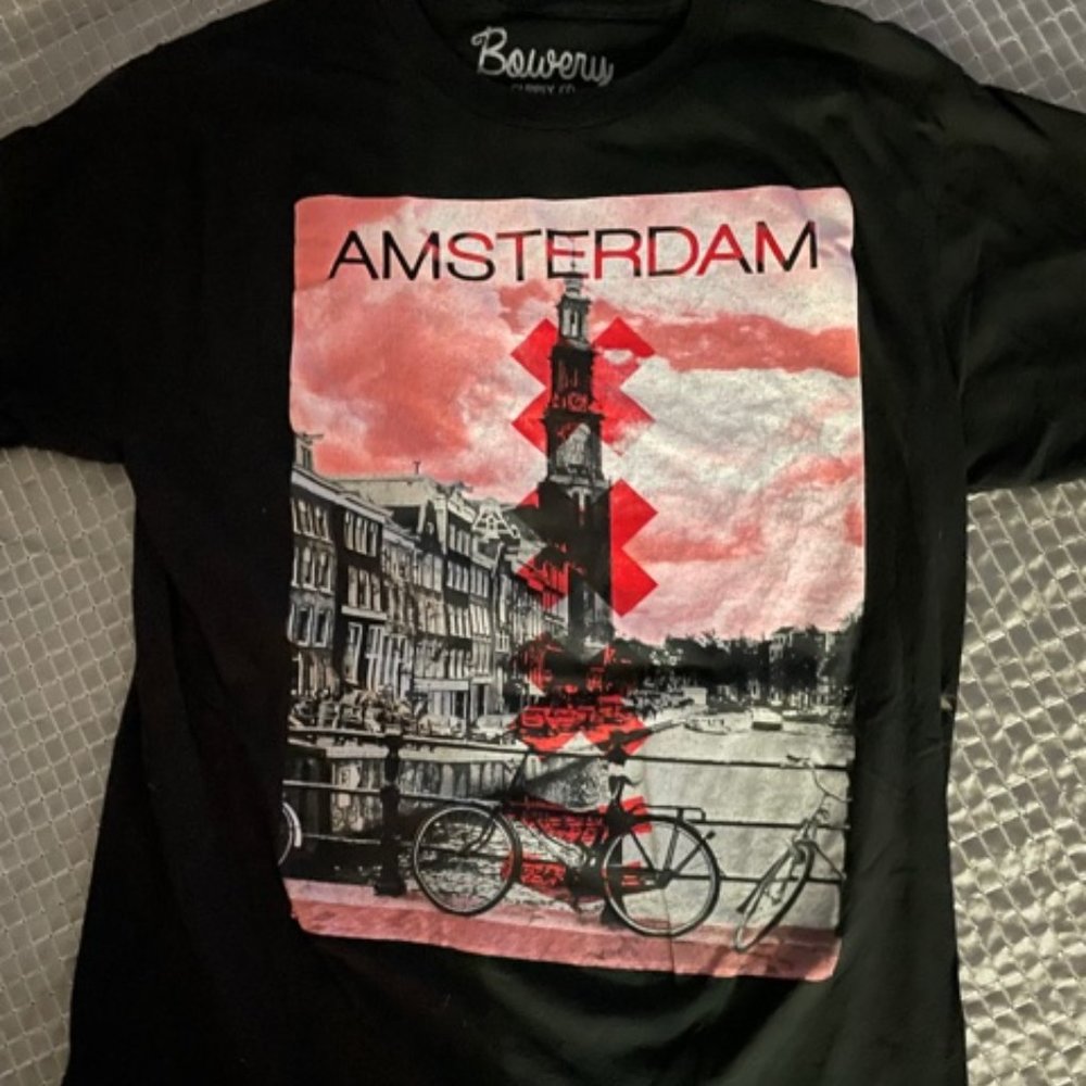 BOWERY black graphic t shirt size M